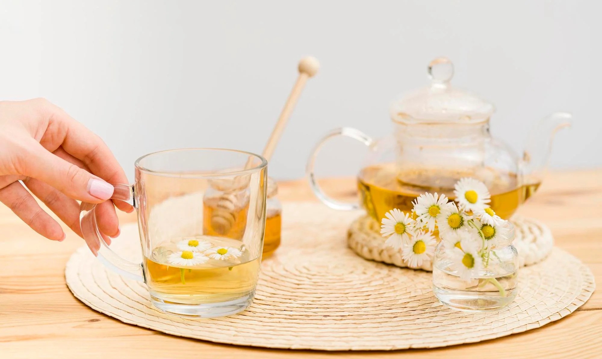 how-to-prepare-chamomile-tea-easily