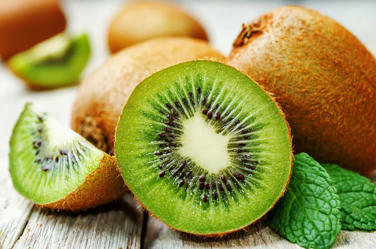 health-benefits-of-kiwi-fruit-for-men-women